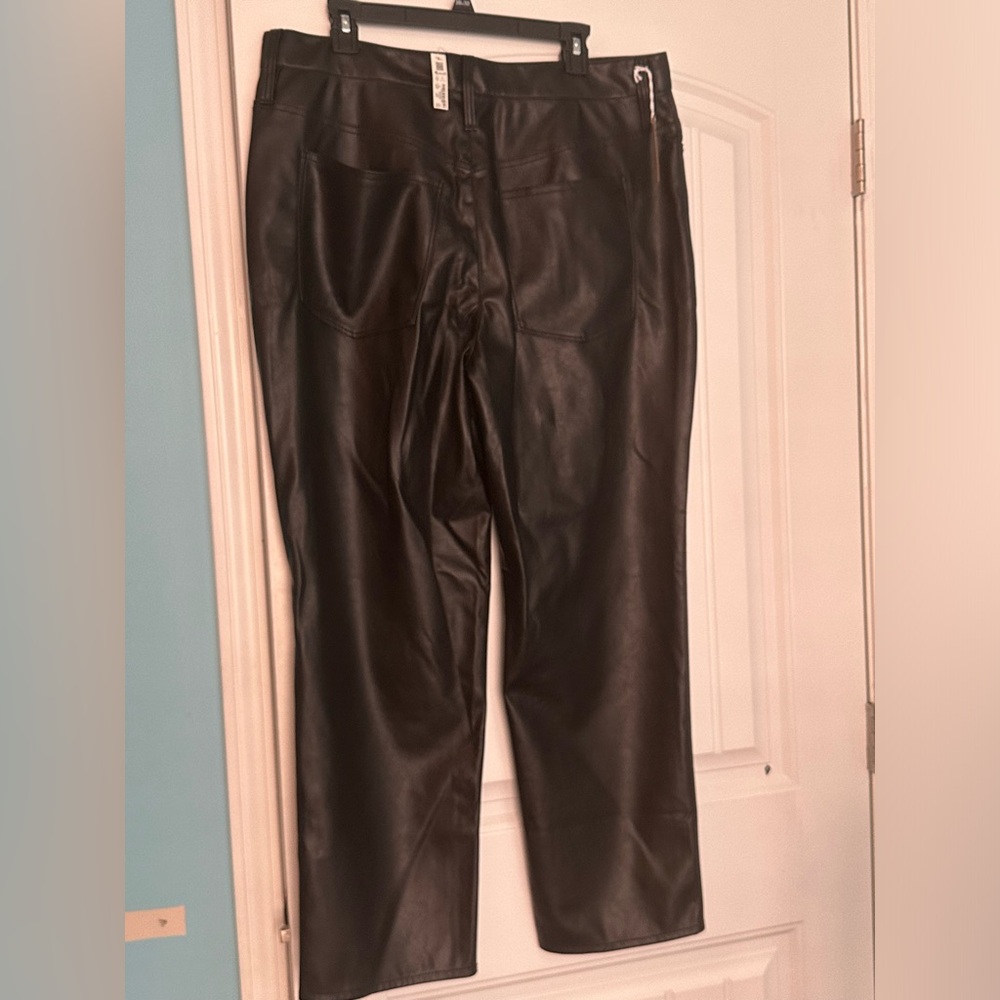Madewell Faux Leather Perfect Vintage Straight Jean - Picture 2 of 4